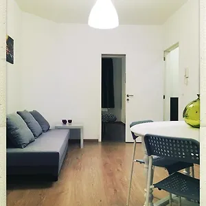 https://second-floor-at-home.brusselshotelsbook.com